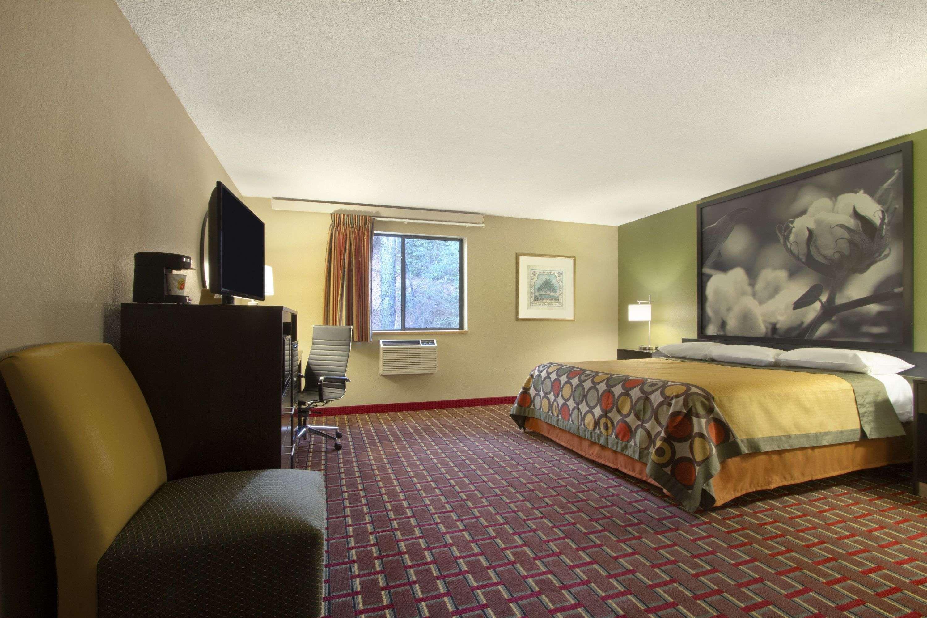Super 8 By Wyndham Homewood Birmingham Area Exteriör bild